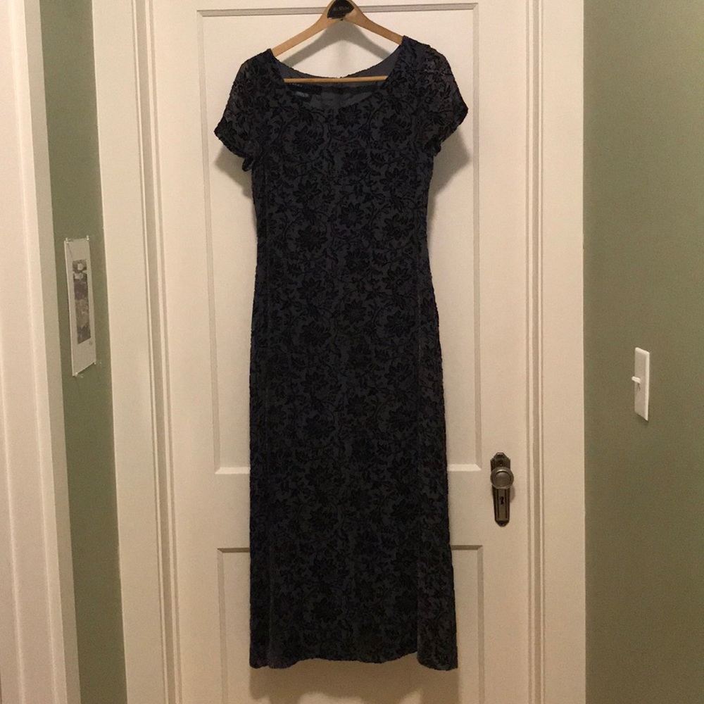 Laura Ashley burn out silk velvet maxi size 6